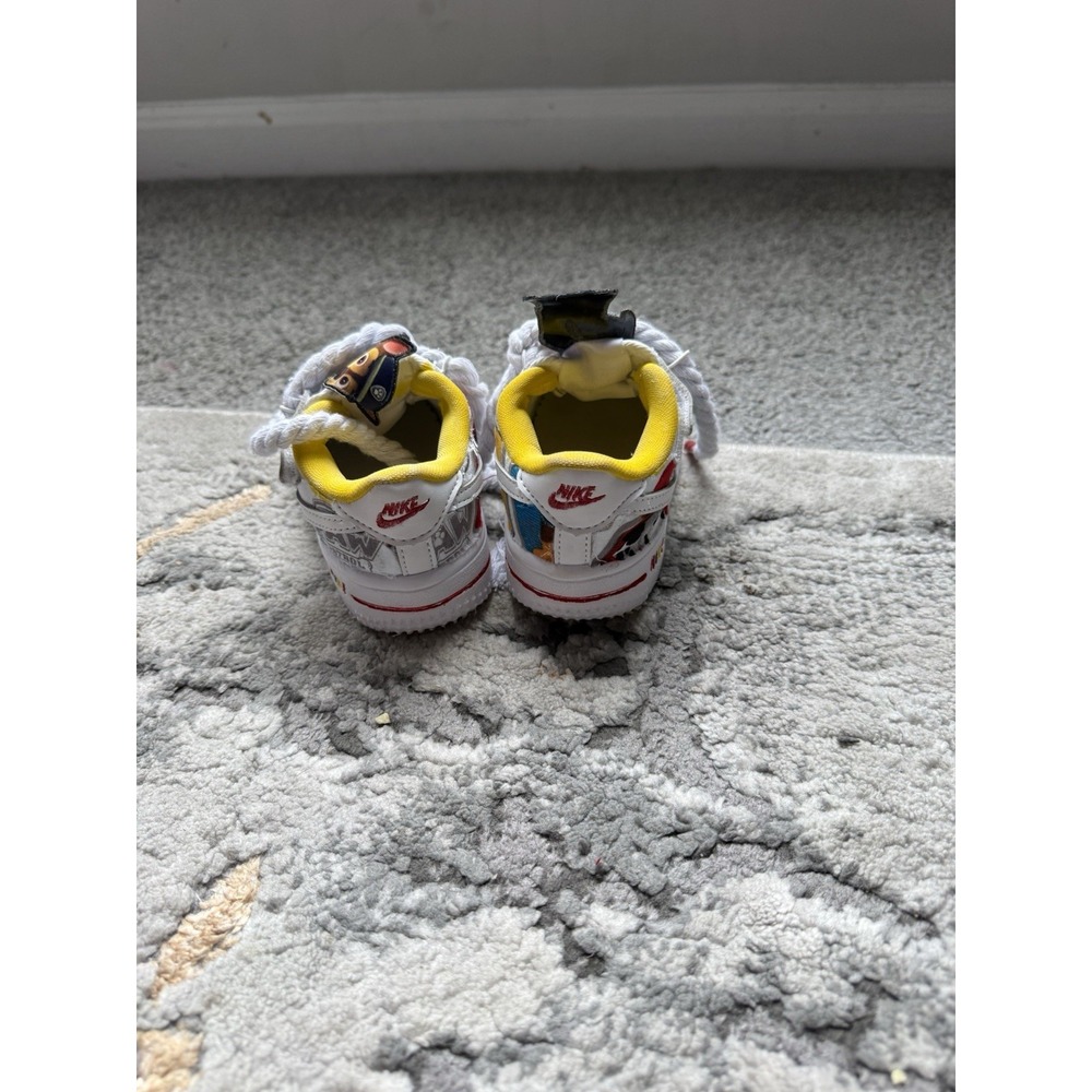 Nike PAW Patrol Kids Low Top Lace-Up Athletic Sneakers White/Yellow - Picture 4 of 6